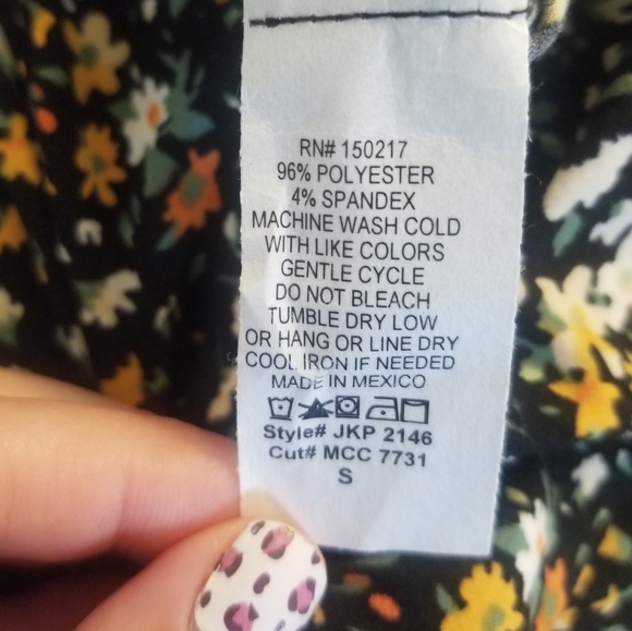 NWOT Vibe Sportswear Floral Flare Yoga Pants - Picture 5 of 6